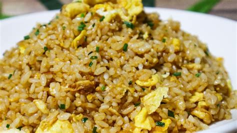 炒飯怎么做(炒飯怎么做簡單又好吃)縮略圖